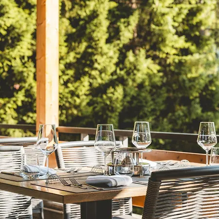 Alfa Superieur - Leukerbad-therme Готель 3*